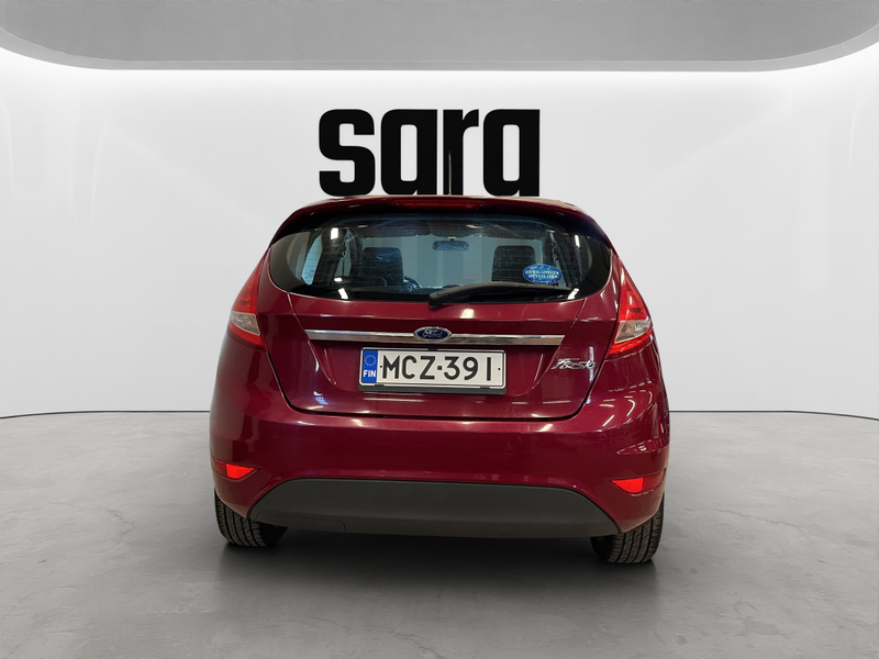 Ford Fiesta vaihtoauto