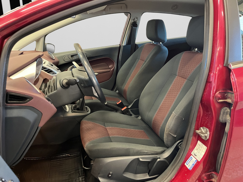 Ford Fiesta vaihtoauto