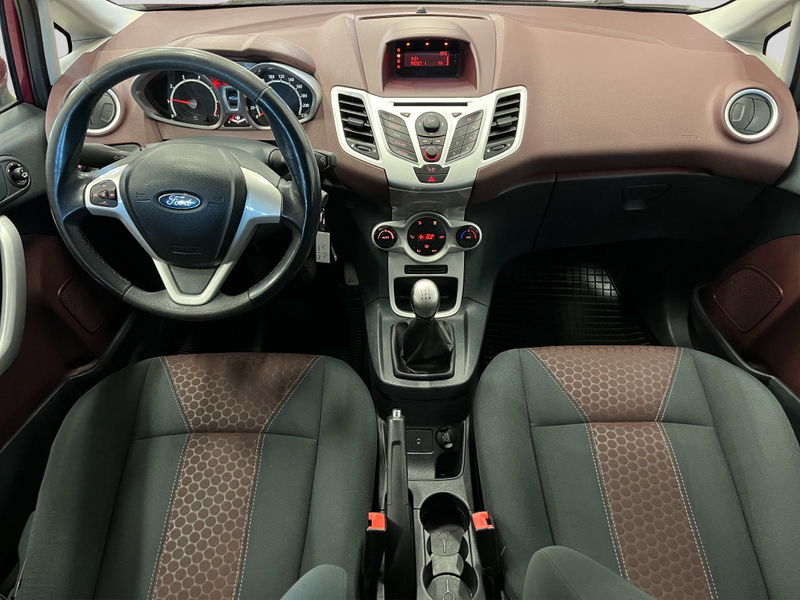 Ford Fiesta vaihtoauto