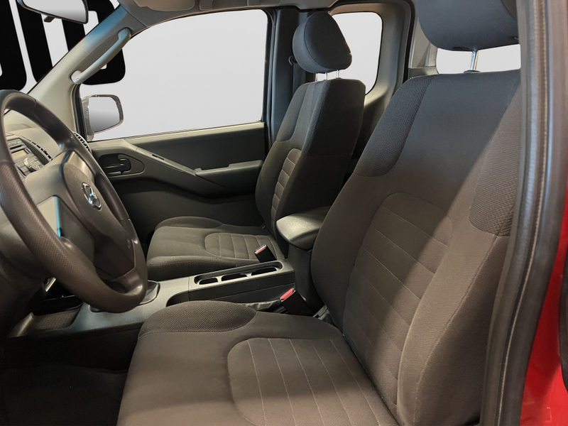 Nissan Navara vaihtoauto