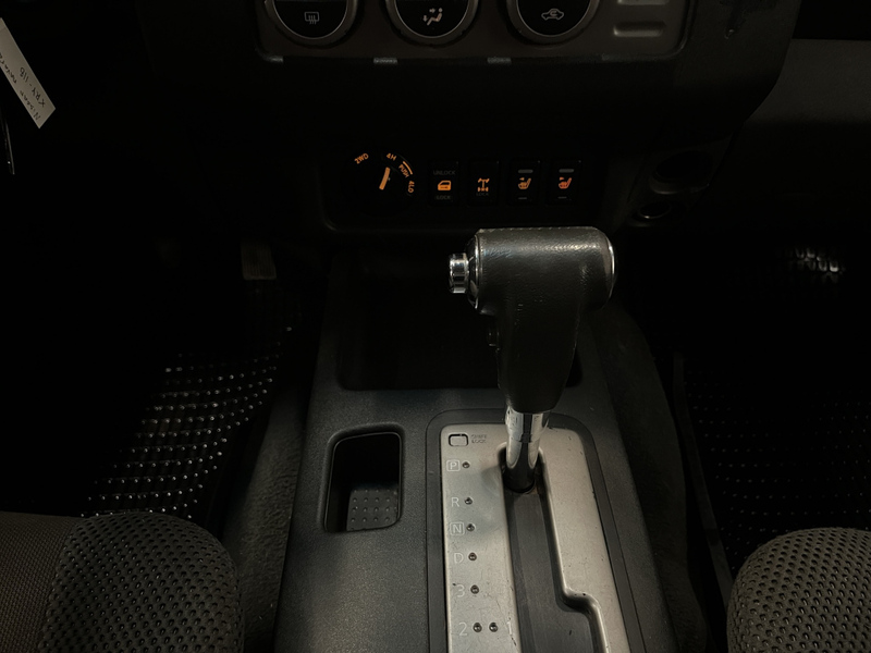 Nissan Navara vaihtoauto