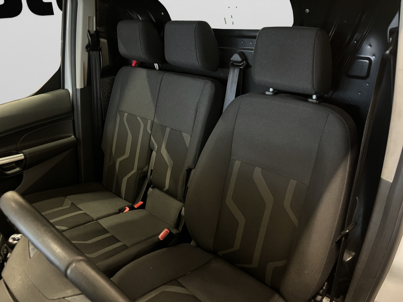 Ford Transit Connect vaihtoauto