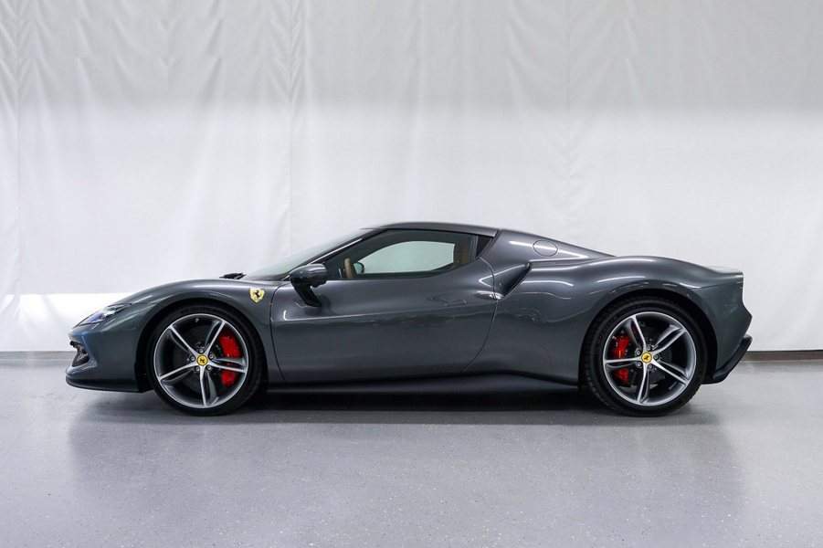 Ferrari 296 GTB vaihtoauto