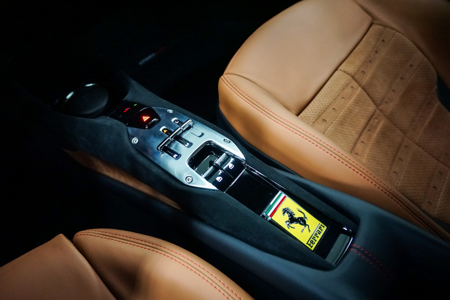 Ferrari 296 GTB vaihtoauto