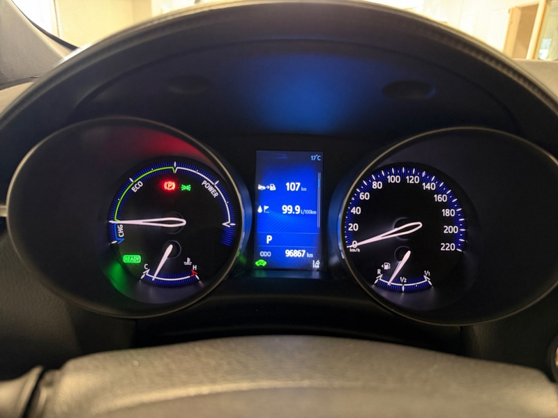 Toyota C-HR vaihtoauto