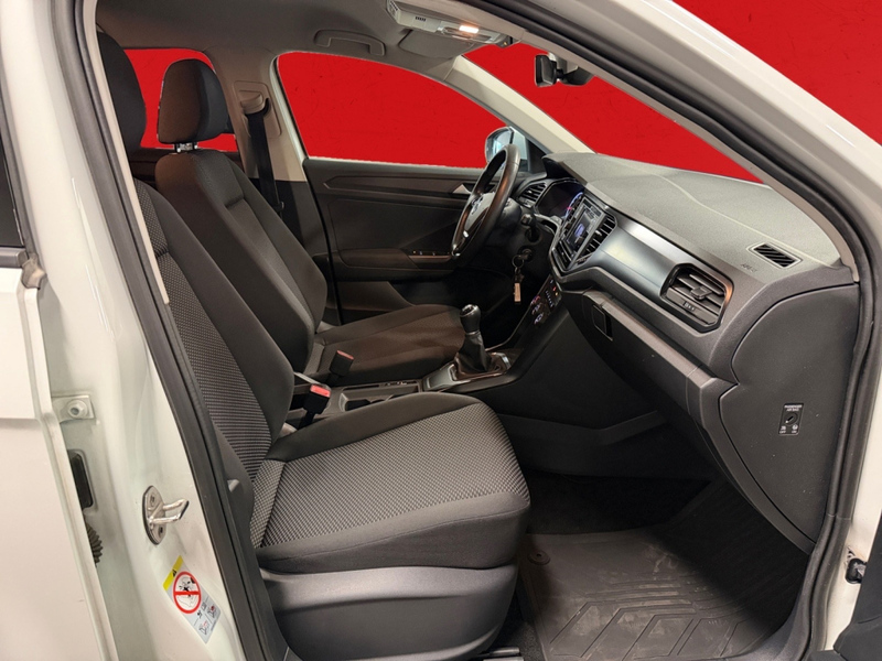 Volkswagen T-Roc vaihtoauto