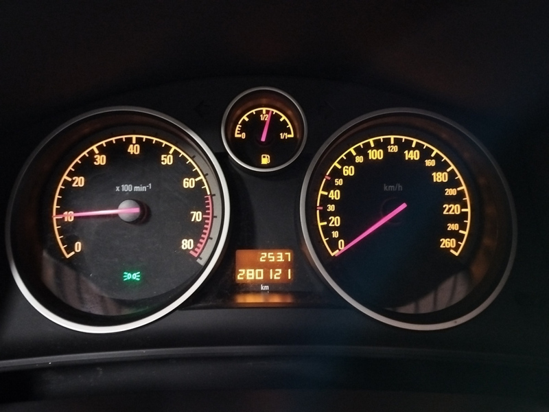 Opel Astra vaihtoauto