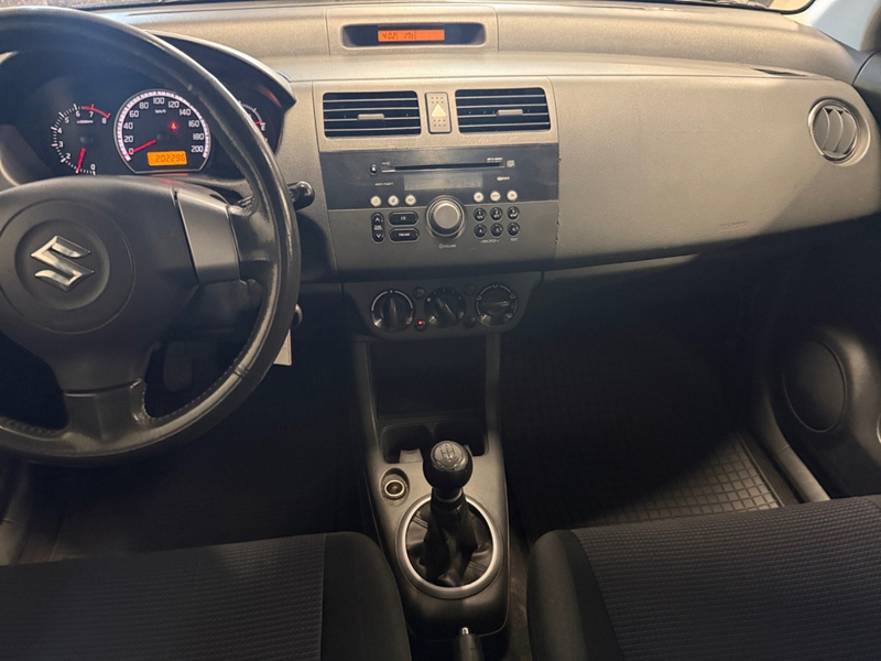 Suzuki Swift vaihtoauto