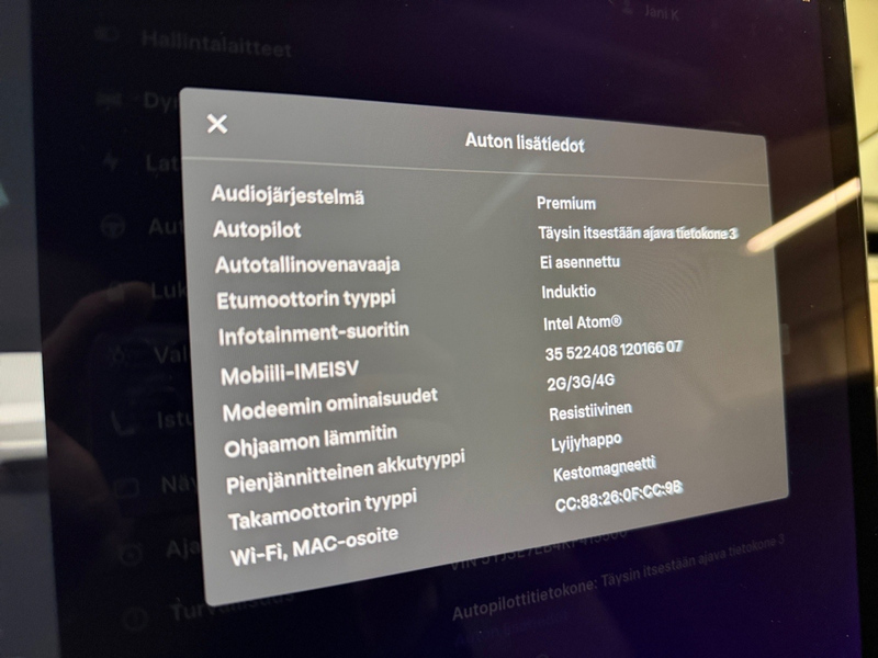 Tesla Model 3 vaihtoauto