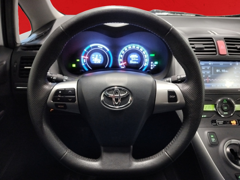 Toyota Auris vaihtoauto