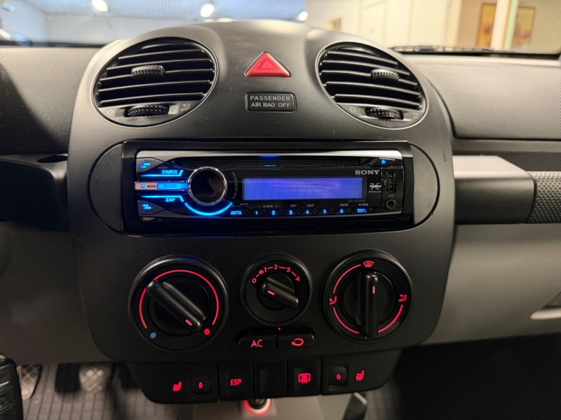 Volkswagen New Beetle vaihtoauto