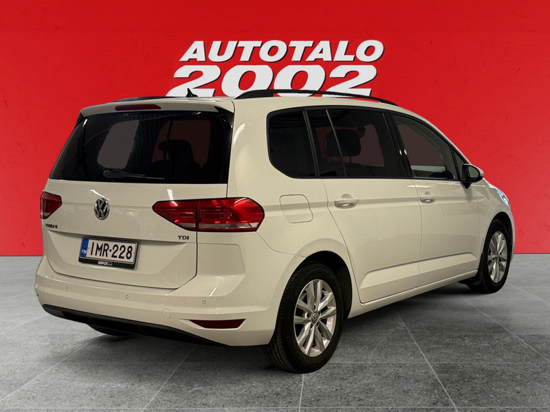 Volkswagen Touran vaihtoauto