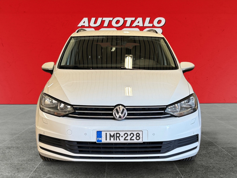 Volkswagen Touran vaihtoauto