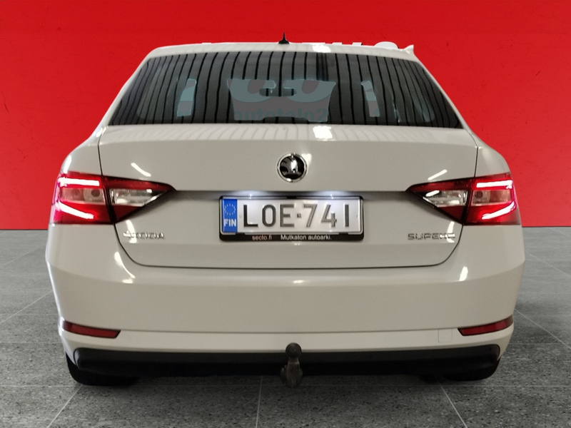 Skoda Superb vaihtoauto