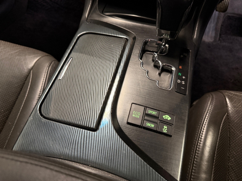 Toyota Crown vaihtoauto