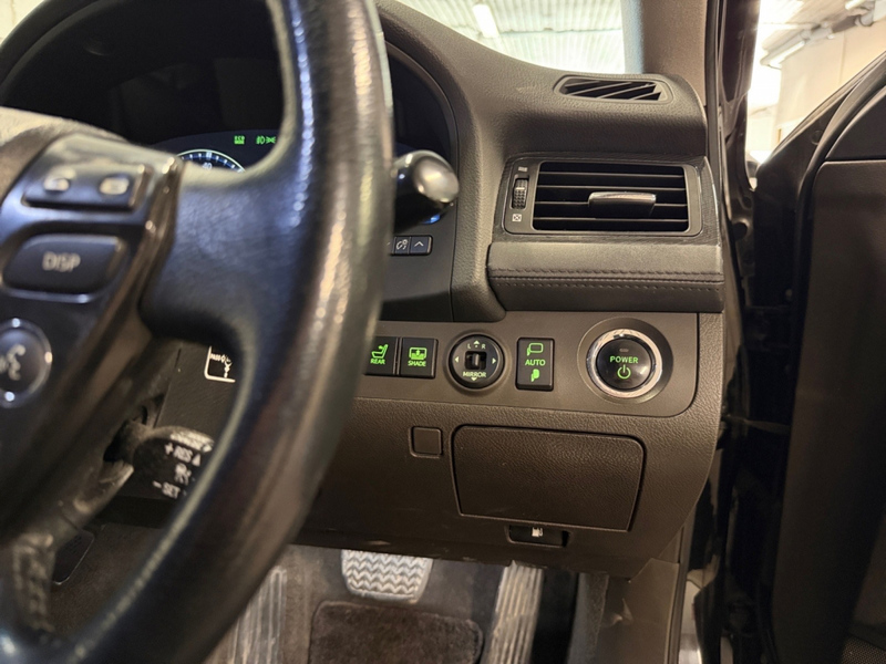 Toyota Crown vaihtoauto