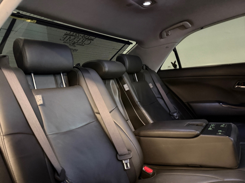 Toyota Crown vaihtoauto