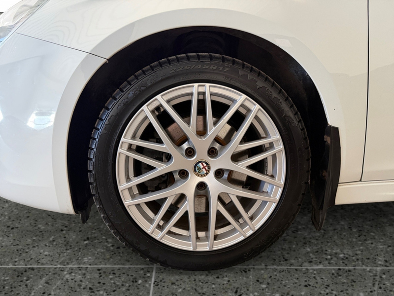 Alfa Romeo Giulietta vaihtoauto