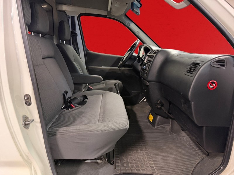 Toyota Hiace vaihtoauto