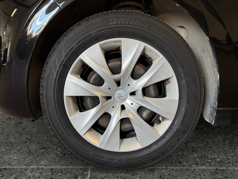 Peugeot 208 vaihtoauto