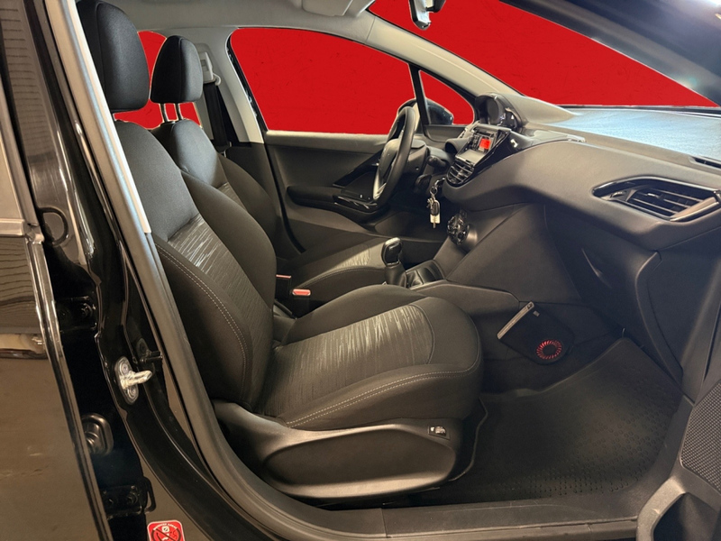 Peugeot 208 vaihtoauto