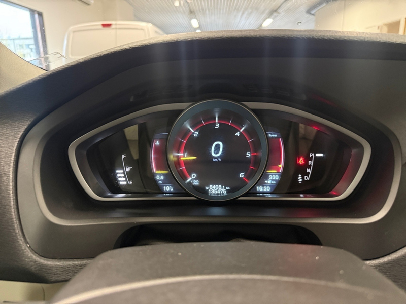 Volvo V40 Cross Country vaihtoauto