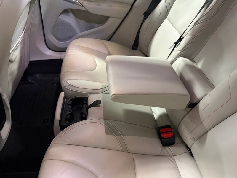 Volvo V40 Cross Country vaihtoauto