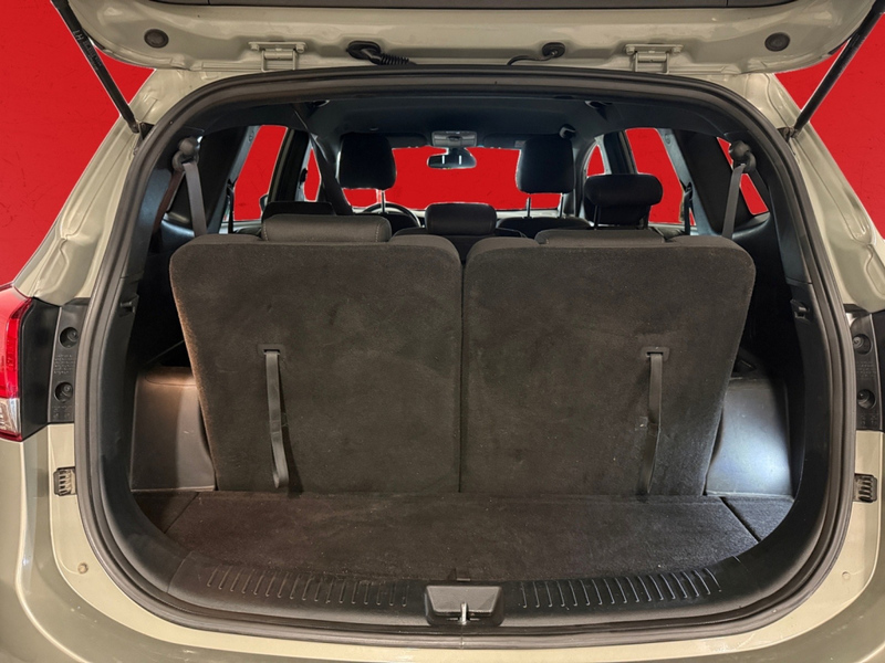 Kia Carens vaihtoauto