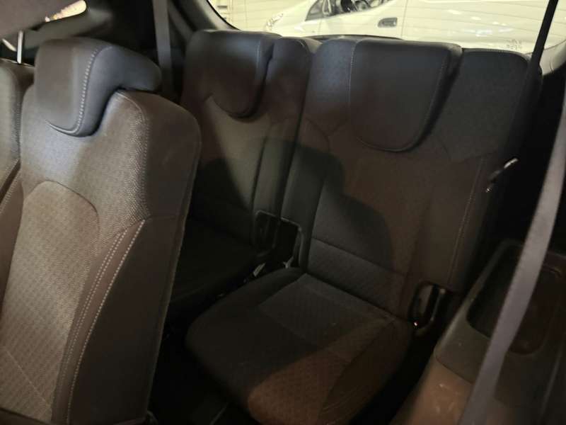 Kia Carens vaihtoauto