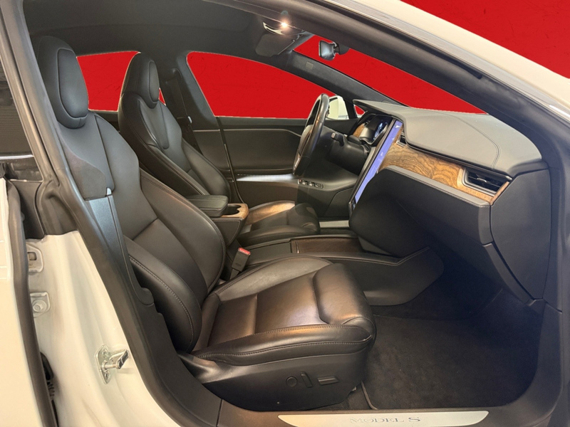 Tesla Model S vaihtoauto