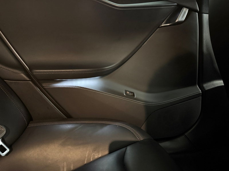 Tesla Model S vaihtoauto
