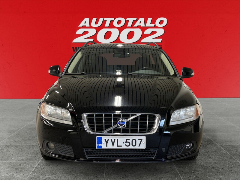 Volvo V70 vaihtoauto
