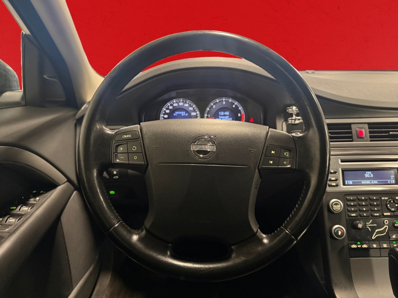 Volvo V70 vaihtoauto