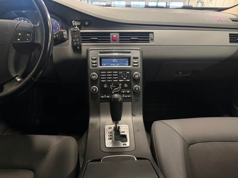 Volvo V70 vaihtoauto