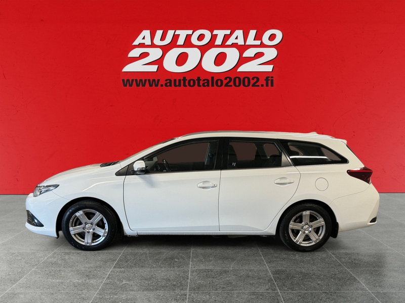 Toyota Auris vaihtoauto