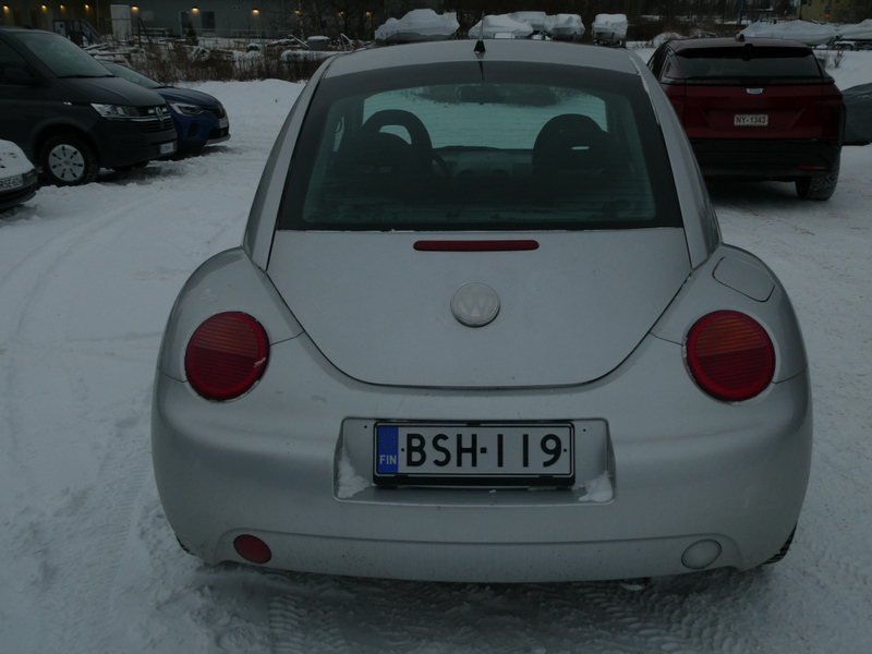 Volkswagen New Beetle vaihtoauto
