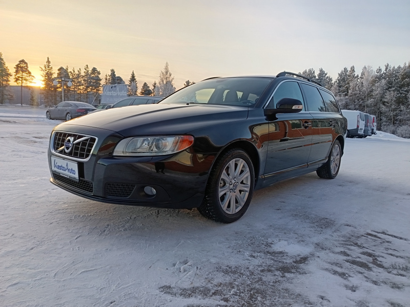 Volvo V70 vaihtoauto