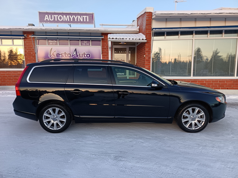 Volvo V70 vaihtoauto