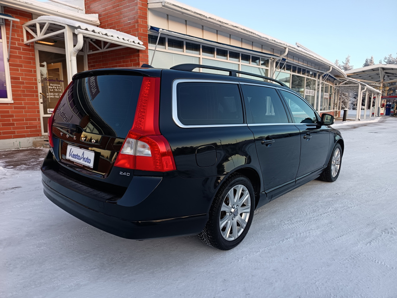 Volvo V70 vaihtoauto