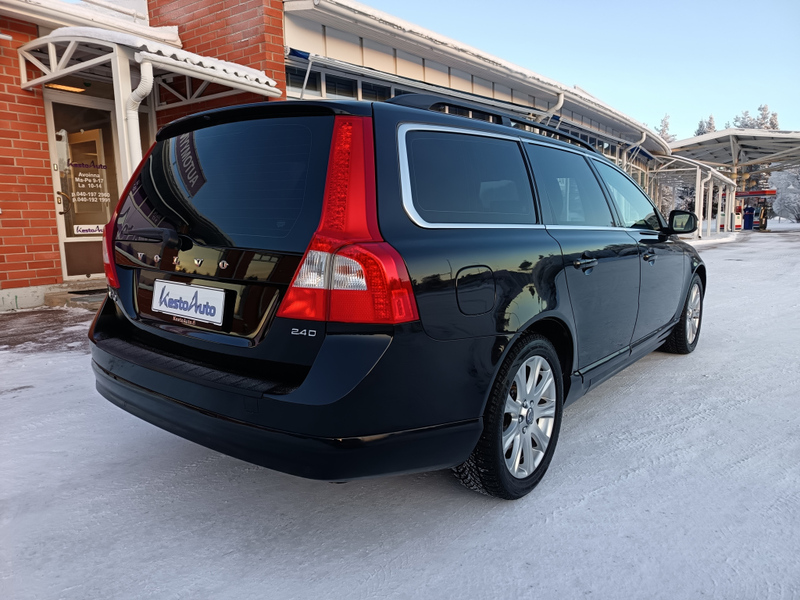 Volvo V70 vaihtoauto
