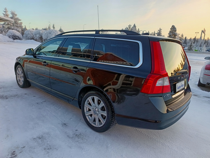 Volvo V70 vaihtoauto