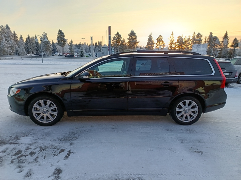 Volvo V70 vaihtoauto