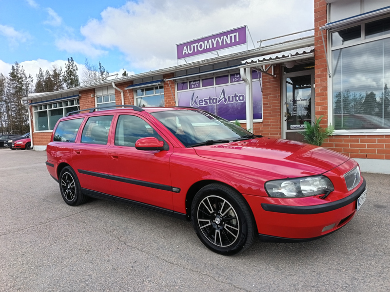Volvo V70 vaihtoauto