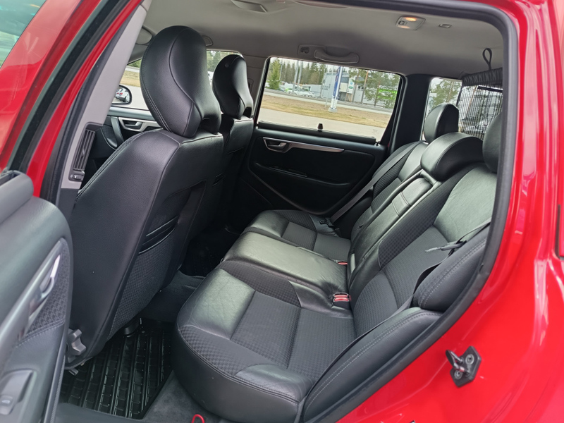 Volvo V70 vaihtoauto