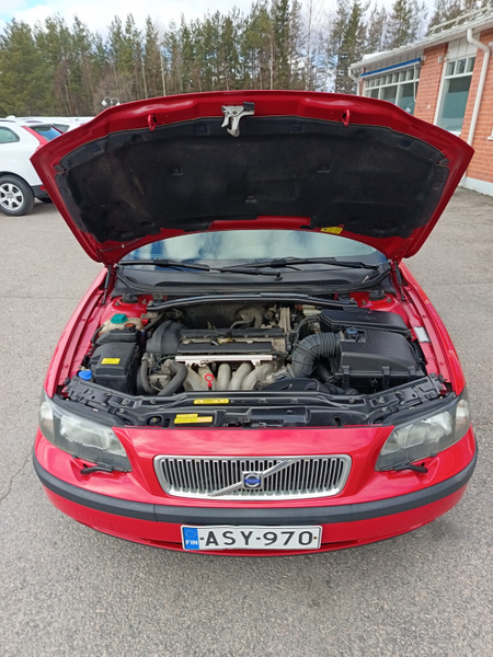 Volvo V70 vaihtoauto