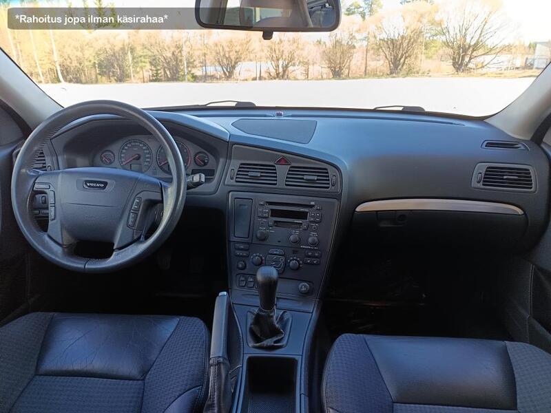 Volvo V70 vaihtoauto