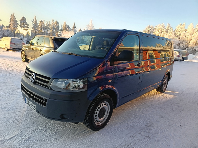 Volkswagen Caravelle vaihtoauto
