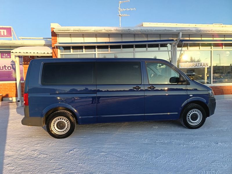 Volkswagen Caravelle vaihtoauto