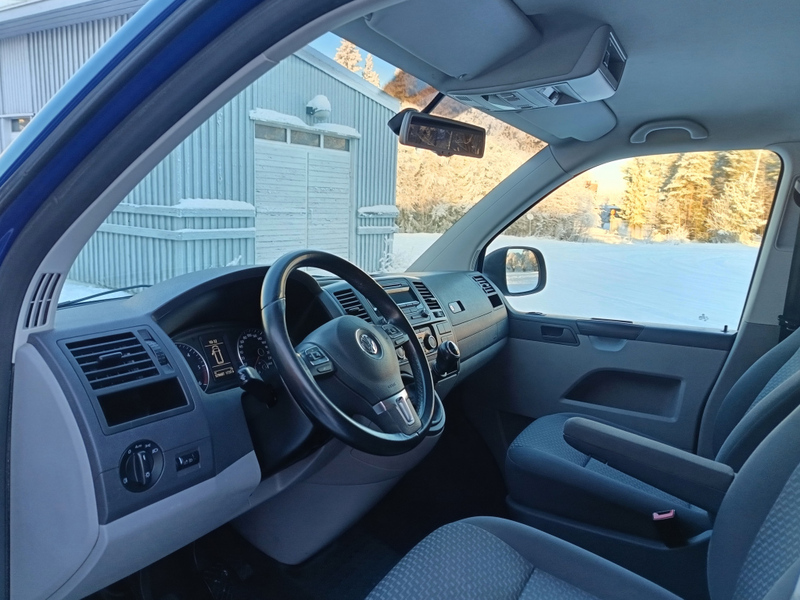 Volkswagen Caravelle vaihtoauto