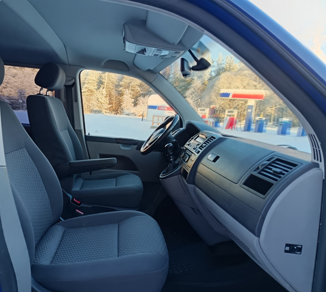 Volkswagen Caravelle vaihtoauto